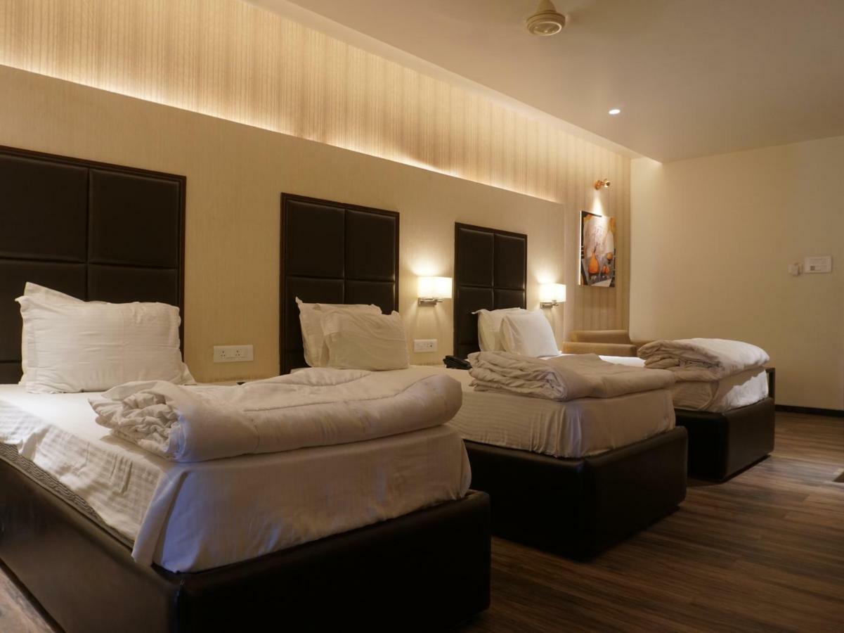 Palette Four Seasons Recreation Resort Jālgaon Zewnętrze zdjęcie
